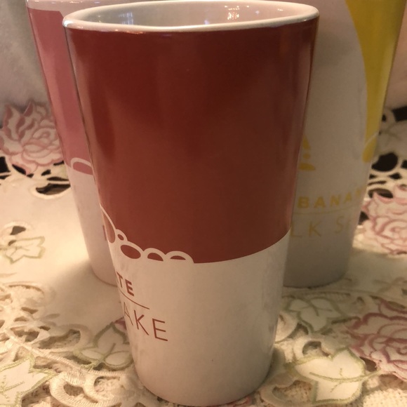 DONATED Three vintage ceramic milk shake glasses 5.5”x3.25” - Picture 11 of 13